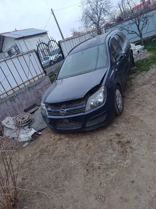 Vand sau dezmembrez motor desel  nr de tel