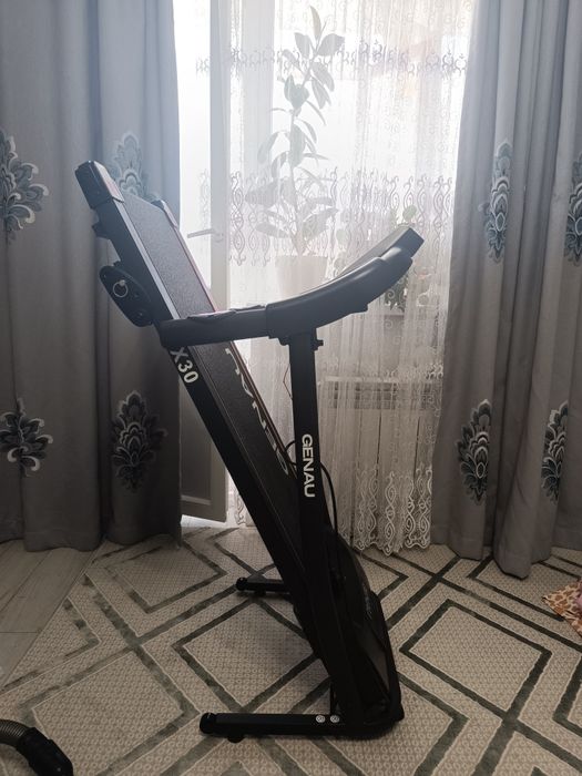 Беговая дорожка продается