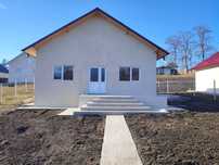//Casa de vanzare//