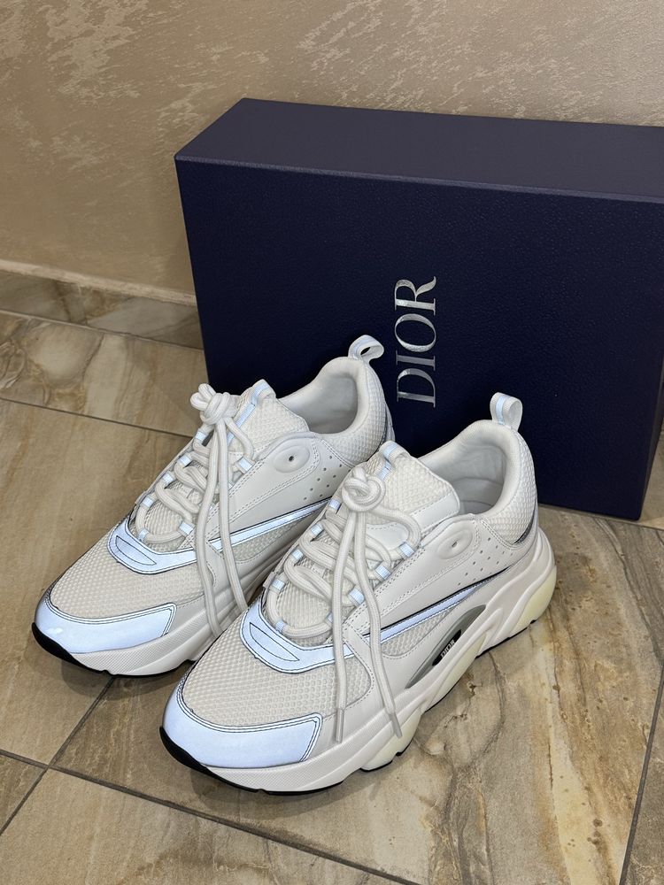 Обувки - Dior b22