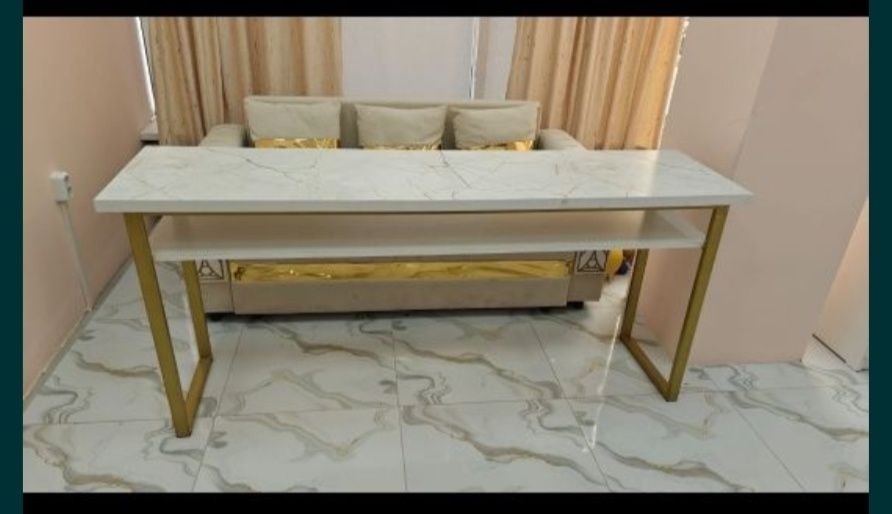 Маникюрный стол, стол для маникюра  на 2 рабочих места продам