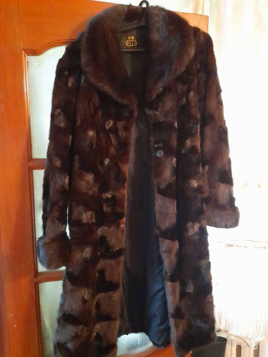 Шубу норковую (кусковая)