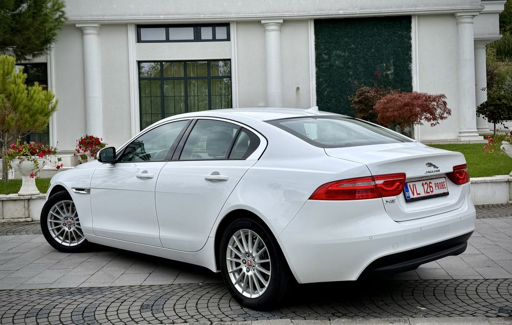 Jaguar XE 2.0d Mod 2016! Garantie 12 Luni ! P.J