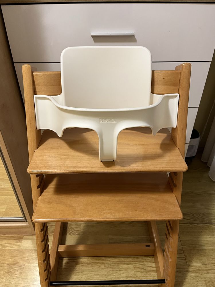 приствка за 6+ месеца Stokke Tripp Trapp/ стол Stokke Tripp Trapp