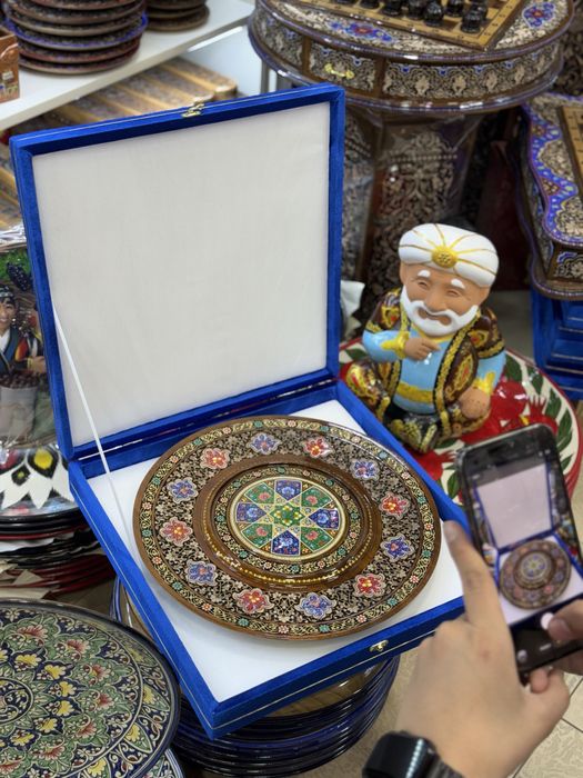 Qo‘l mehnati lagan — Yongoq daraxtidan / Premium sovg‘alik