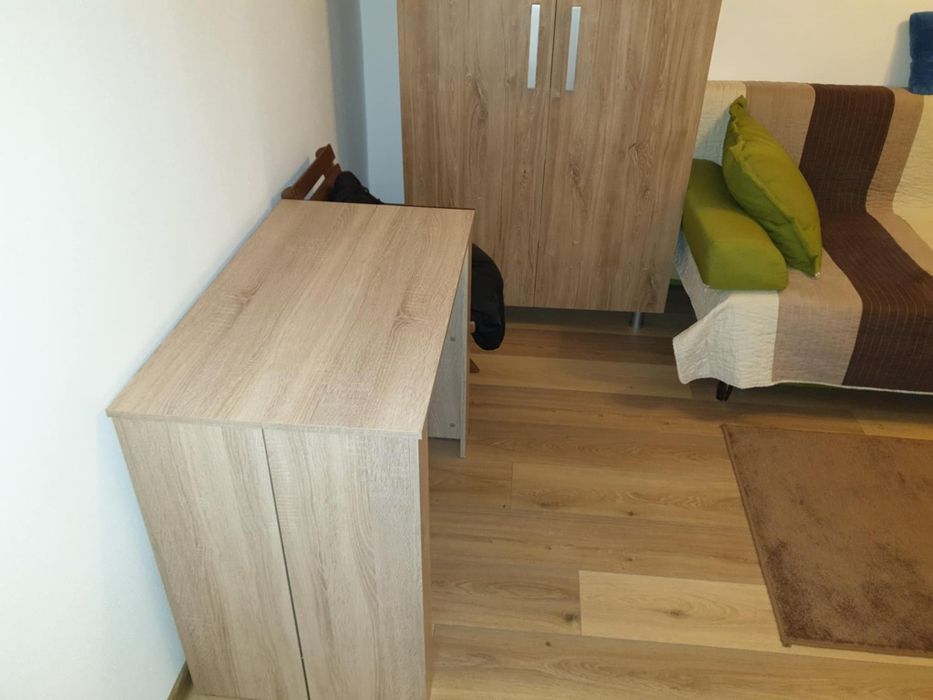 Vând garsonieră în zona Mărăṣti