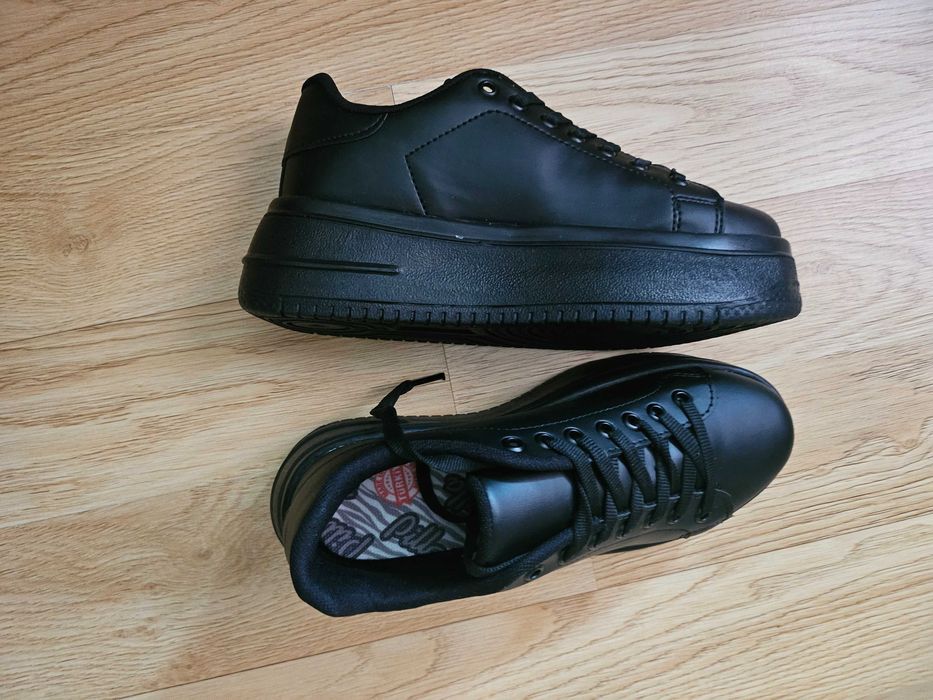 Чисто нови обувки-36 номер