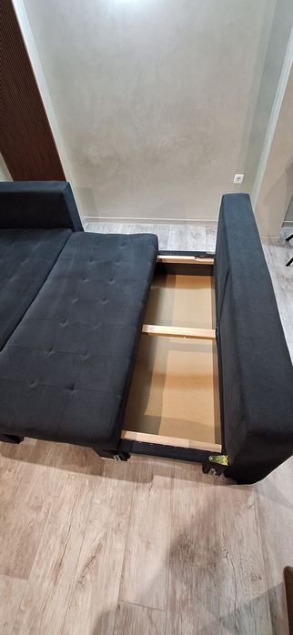 Разтегателен диван