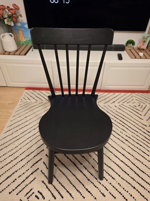 Vând scaun second-hand IKEA NORRARYD – negru clasic