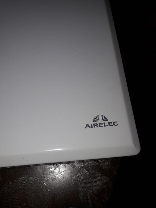 Стенен конвектор Airelec 2500w