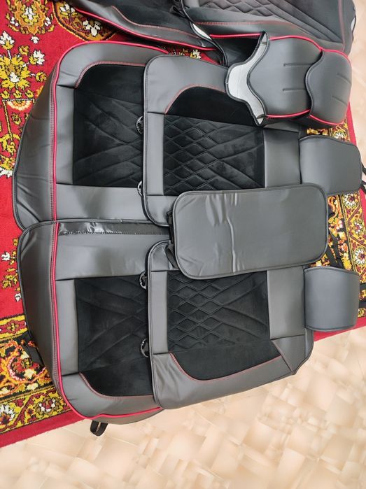 Продам чехол универсальный для авто