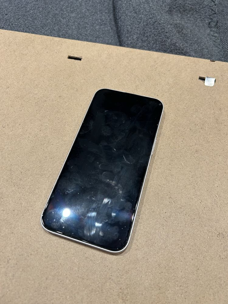 Iphone 13 128gb.