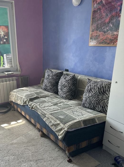 Отдам диван,самовывоз