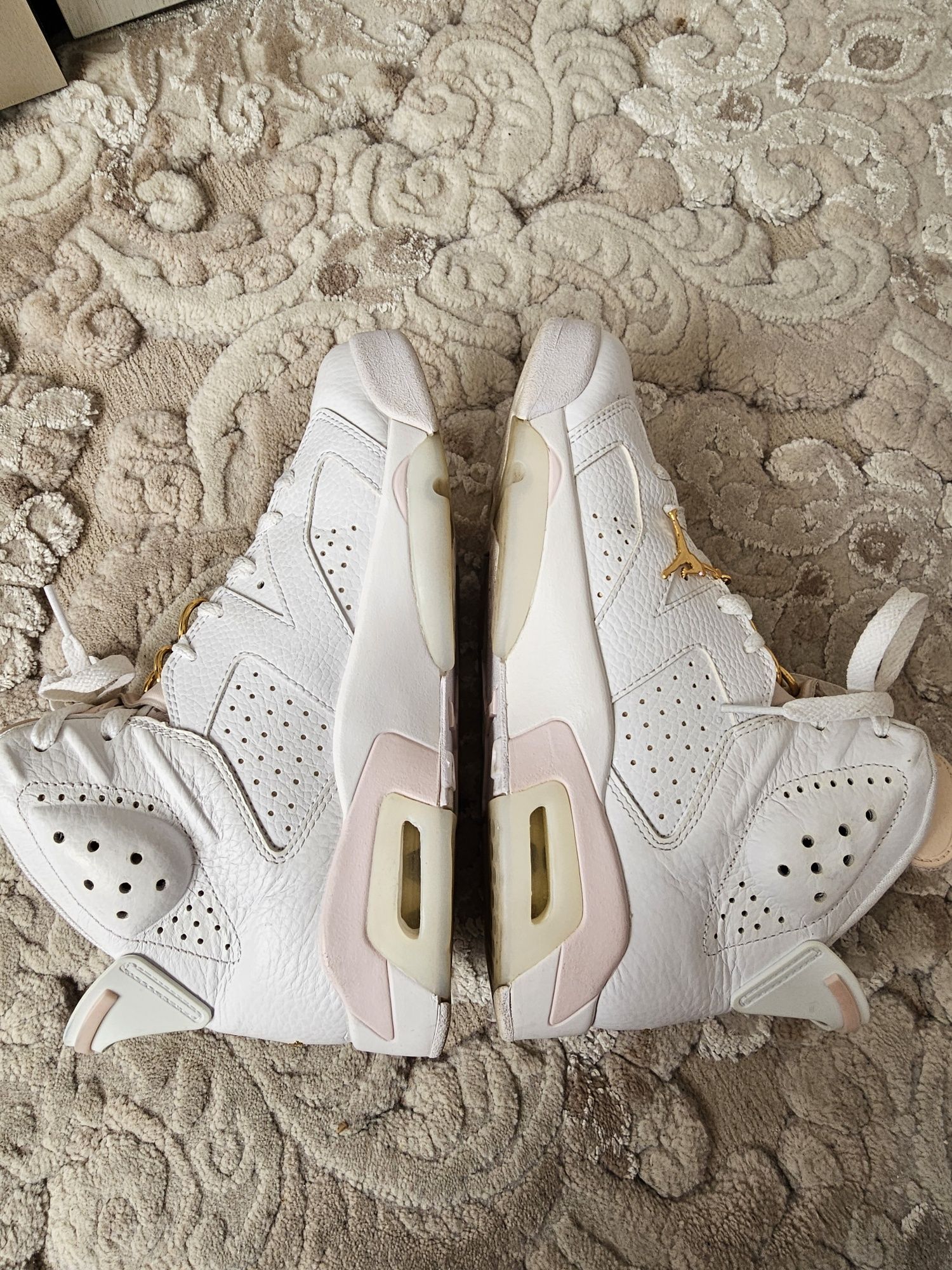 Jordan VI Gold Hoops