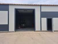 Inchiriez hala 275 mp