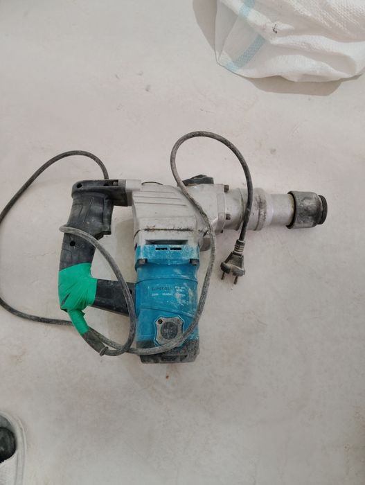 Срочно перфоратор