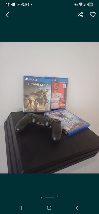 Consola Ps4 Pro cu 3 jocuri