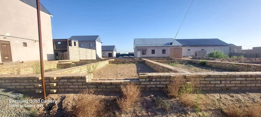 Жай орни сотилади 400кв