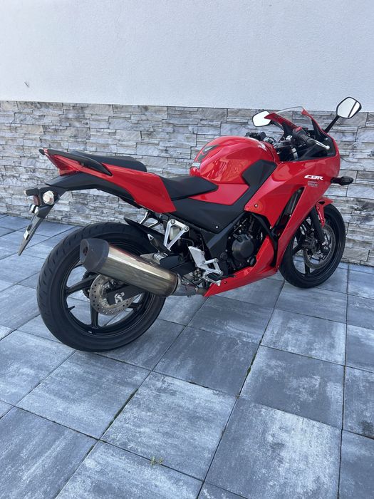 Honda Cbr 300r/2013/A2/service nou/impecabila