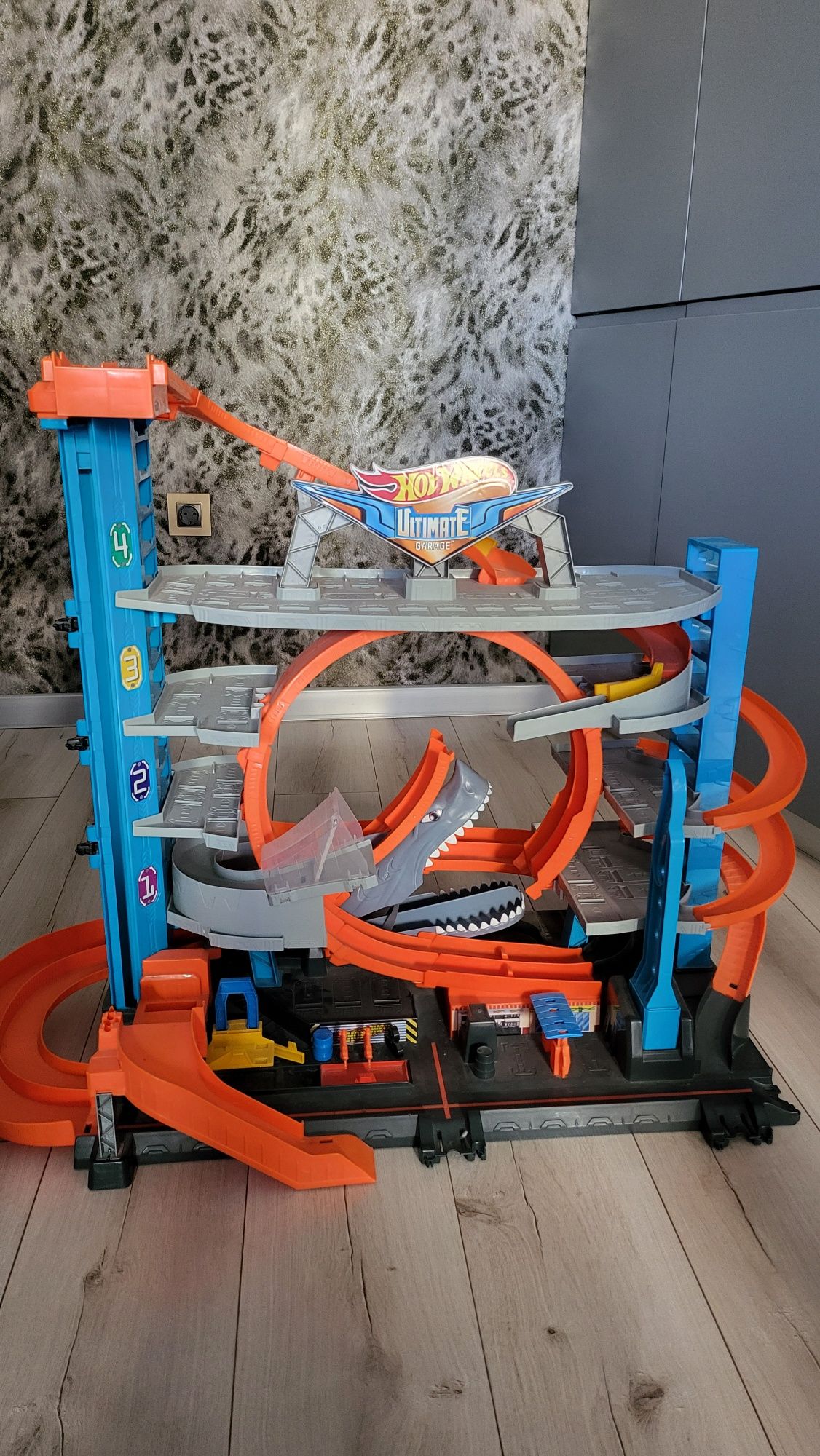 Hot Wheels гараж