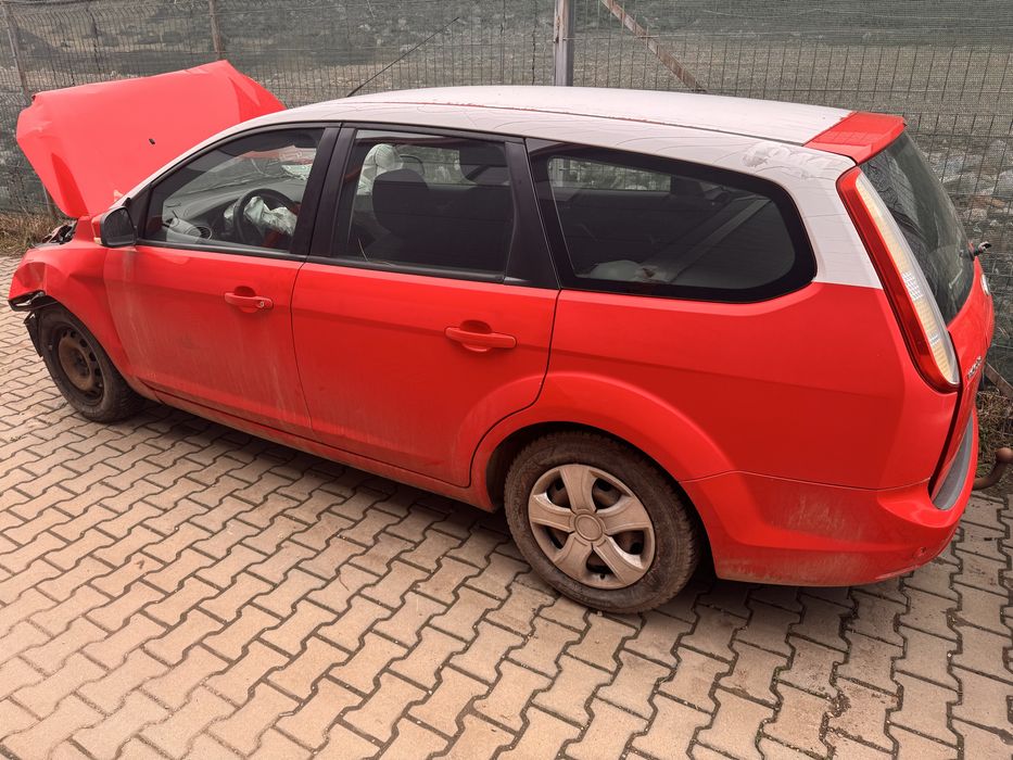 Piese din dezmembrarea Ford Focus combi