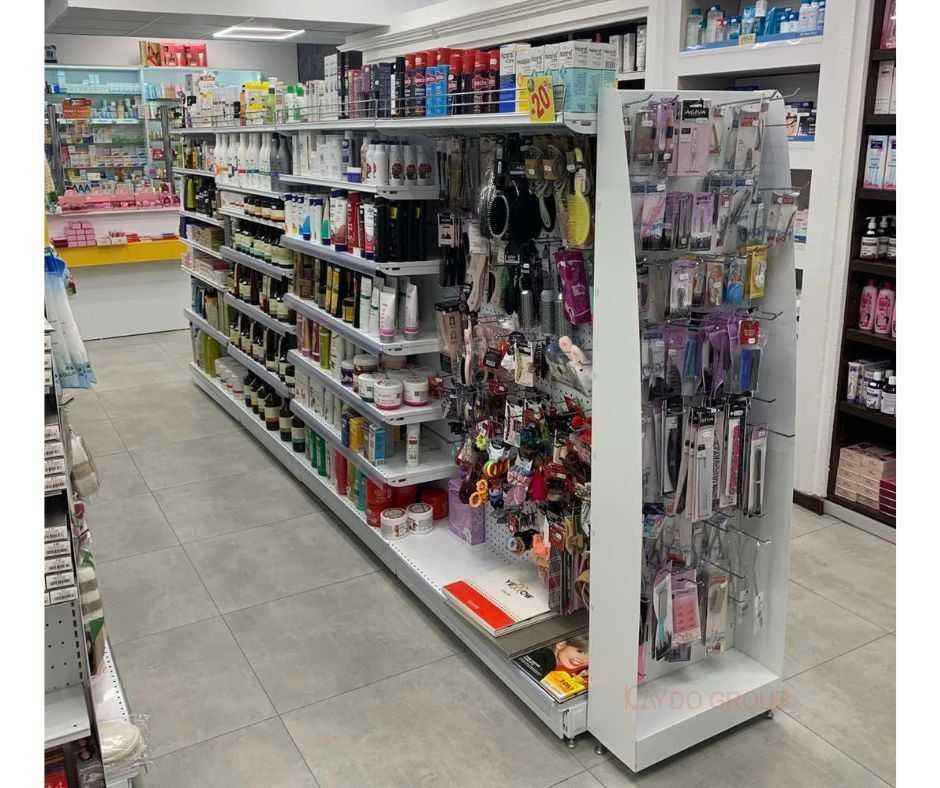 Метален стелаж, регал, промо за зоомагазин, аптека, дрогерия,козметика