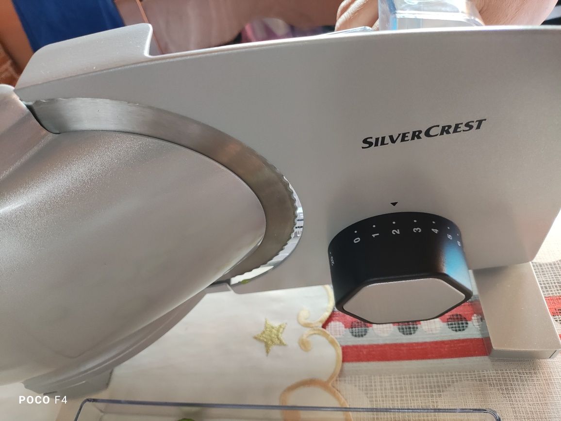 Машина за рязане SILVERCREST SAS 120 D1