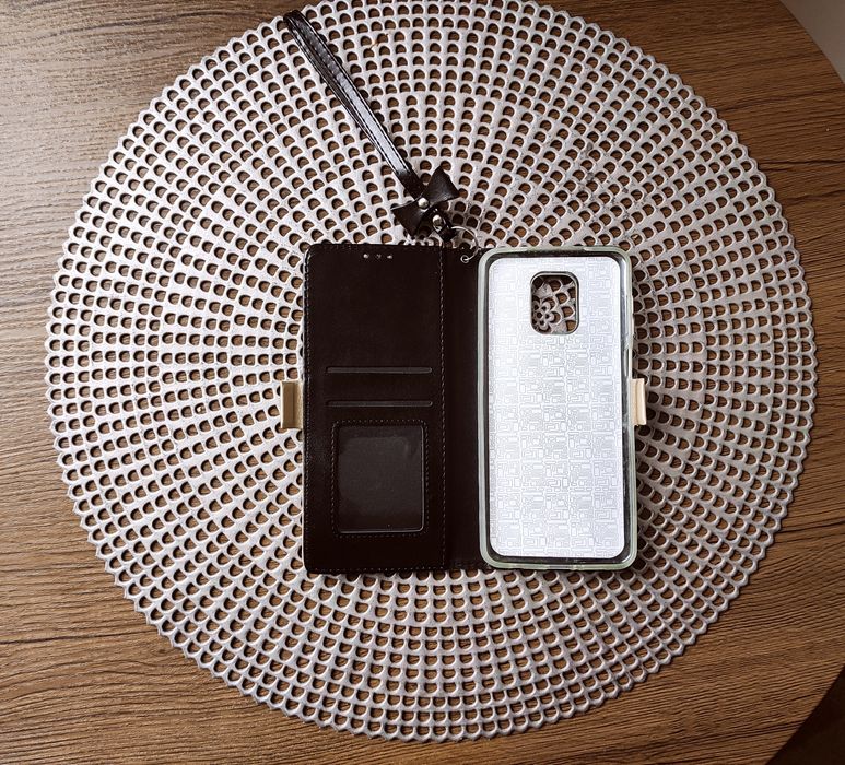 Husa de telefon, stare foarte buna (Xiaomi Redmi 9pro)