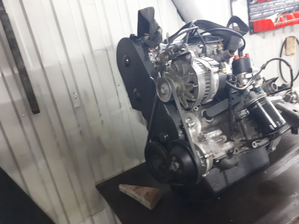 даигатель vw audi 1.8 с навсным