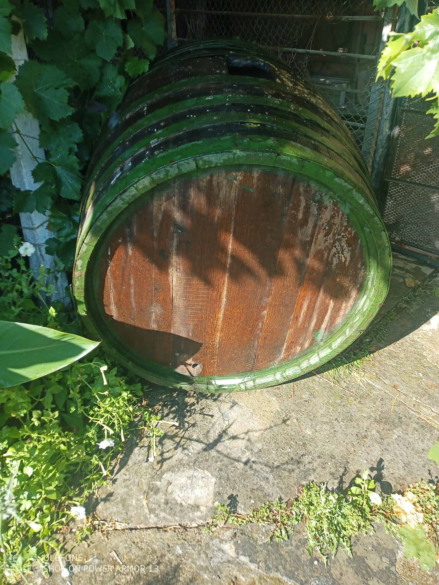 Буре дъбово около 750...800 л.
