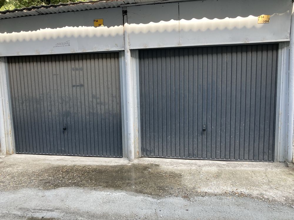 3 usi pentru garaje rabaltabile in stare foarte buna