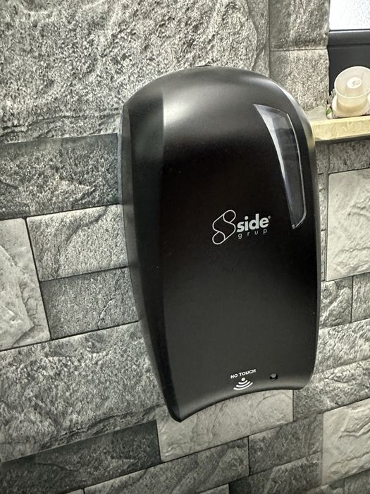 Dispenser ( dozator sapun ) SideUp Alb/Negru