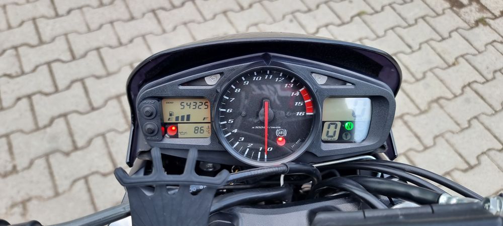 Suzuki GSR 600 ABS