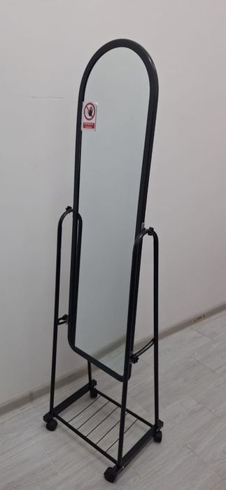 Зеркало  напольное