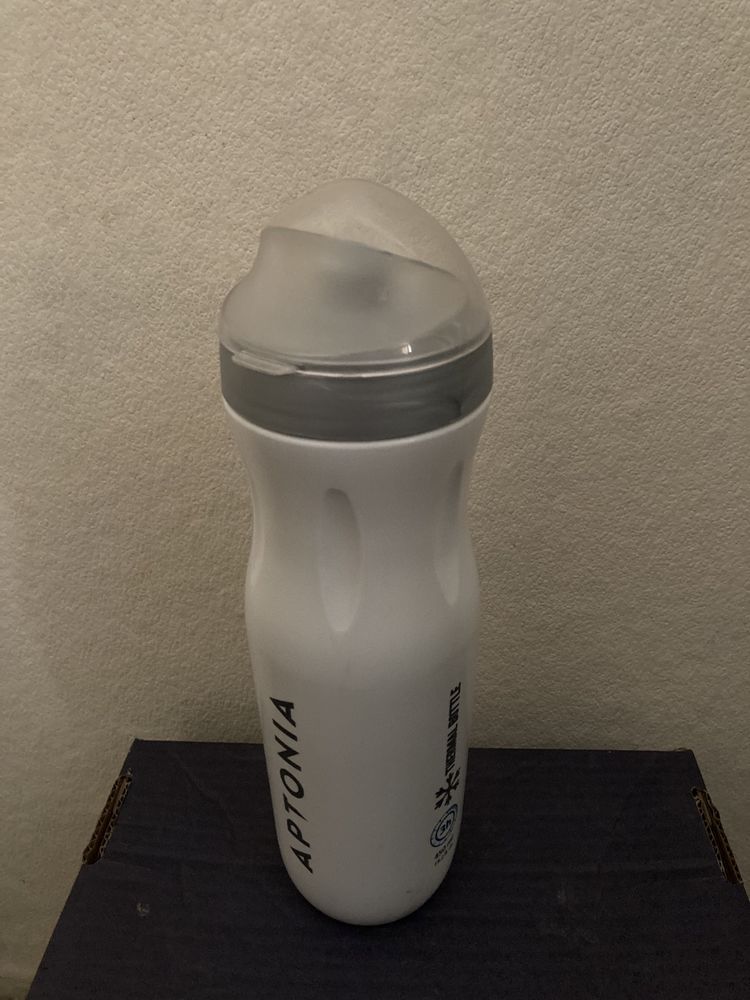 Спортна термо бутилка за вода