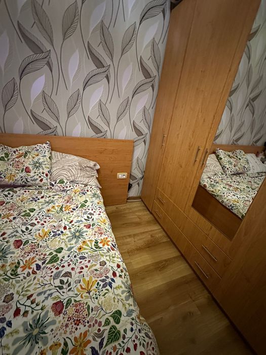 Vând mobilier dormitor complet
