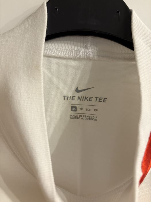 2 броя блузи Nike