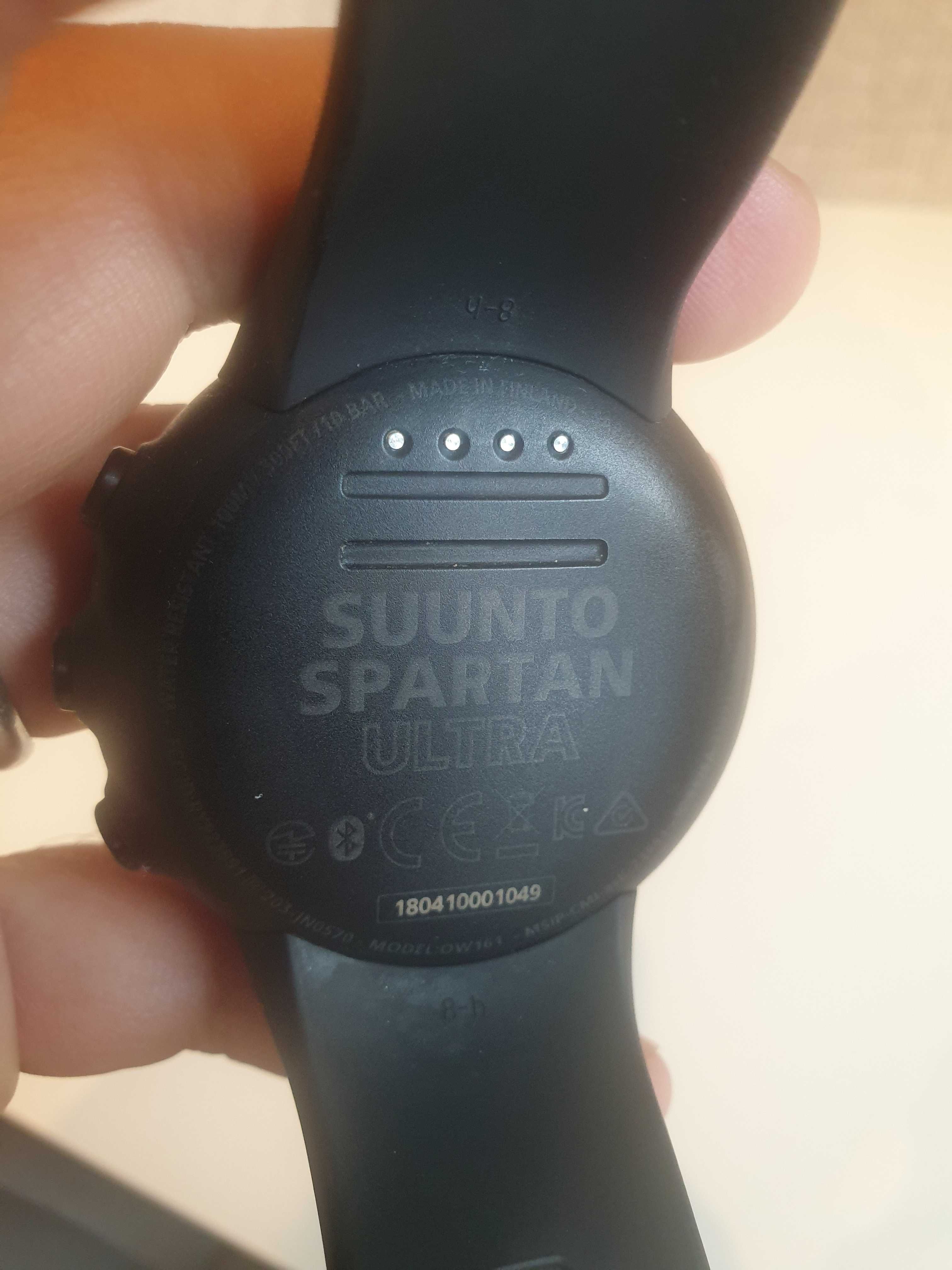 Vind ceas SUUNTO SPARTAN ULTRA TITANIUM BLACK cu centura senzor puls