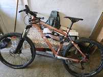 Vând bicicleta Mtb full suspension