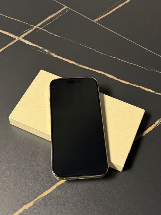 Iphone 16 pro Desert Titanium impecabil