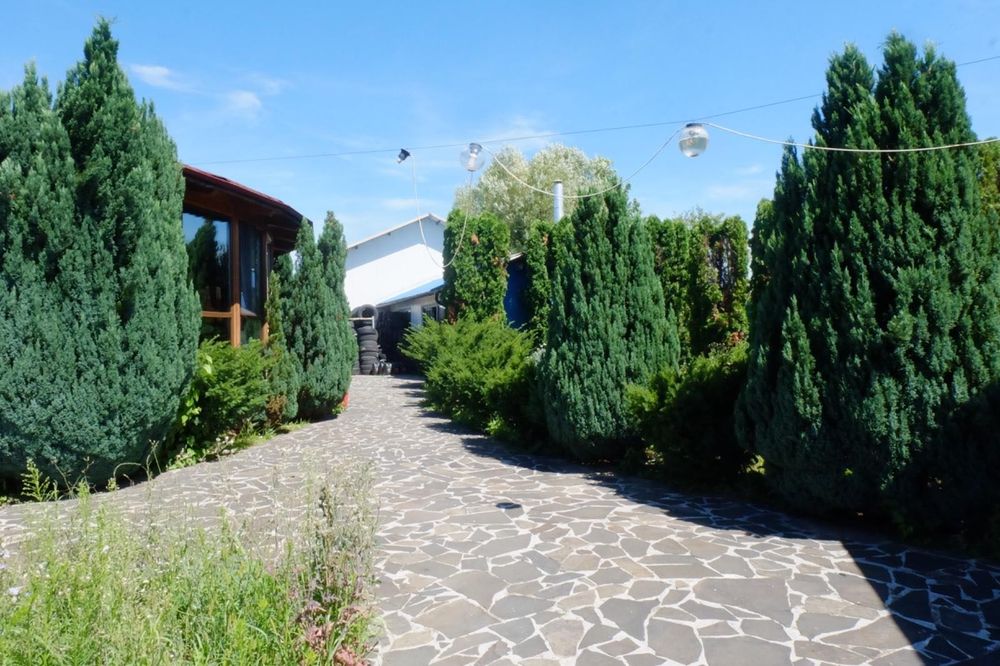 De vânzare - Spațiu comercial