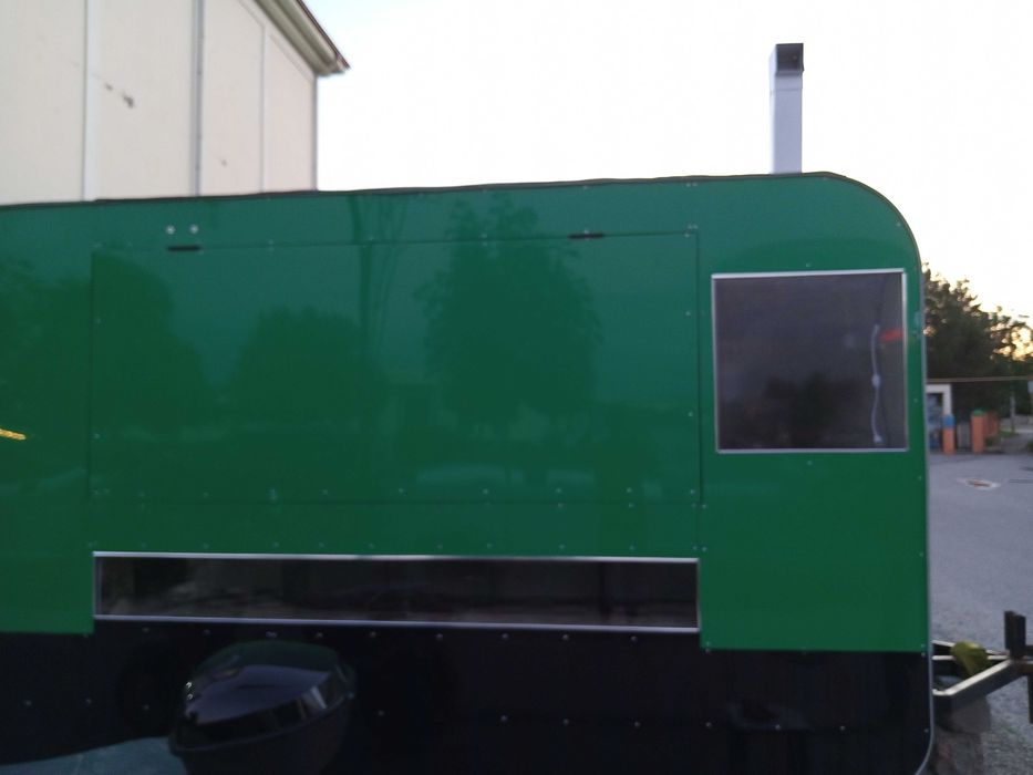 Фуд трек срочно сотилади