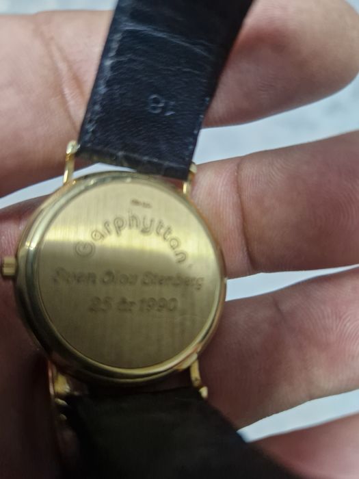 Vindem 2 ceasuri de aur