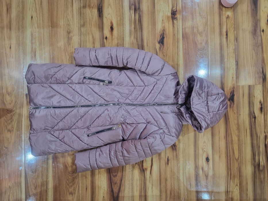 Geaca calduroasa la doar 45 lei