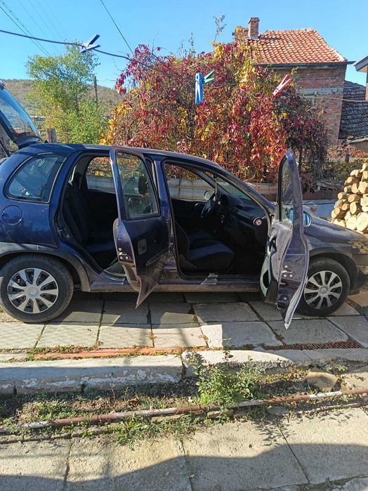 Опел Корса 1.2 бензин