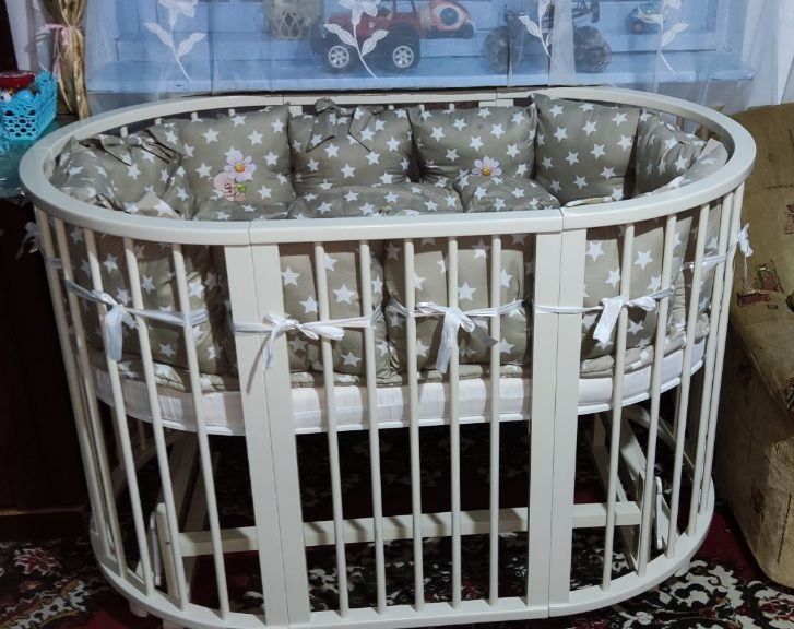 Детская кроватка