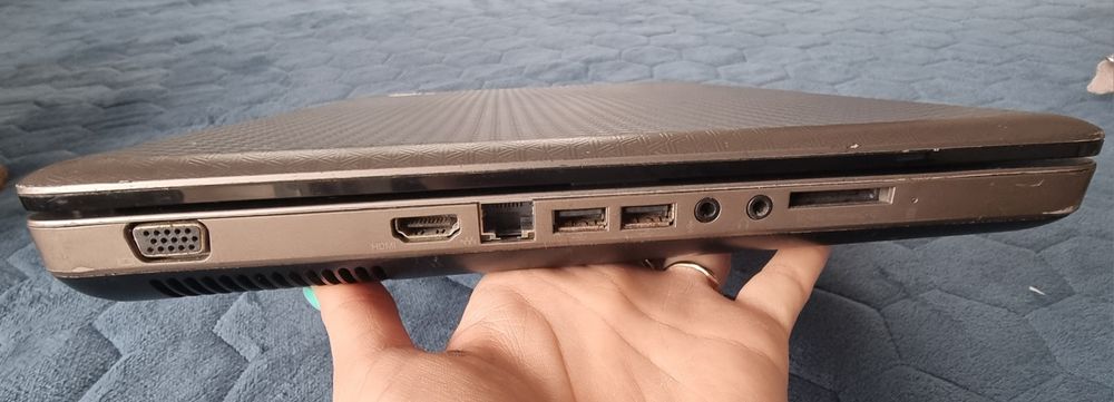 Лаптоп HP G72 17,3