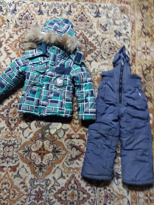 Детский теплый костюм  продам отличное состояние