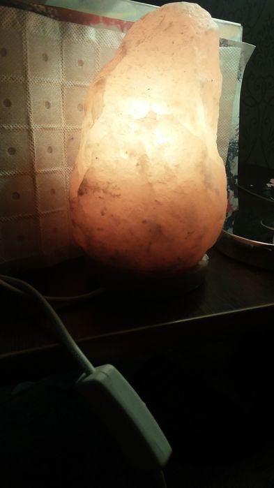 Солевая лампа светильник для лечения бронхо легочных заболеваний