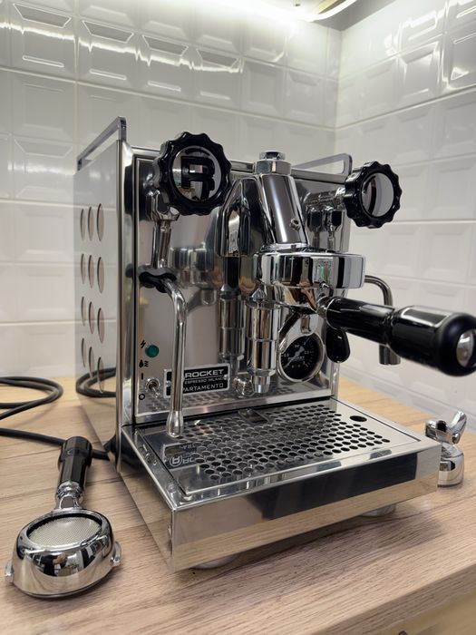 Rocket Appartamento e61 grup espressor expressor hx profesional